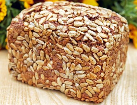 לחם דגנים לחם דגנים